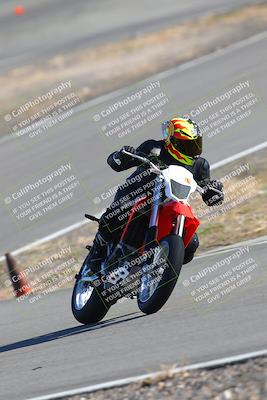 media/Feb-05-2023-Classic Track Day (Sun) [[c35aca4a42]]/Group 2/session 4 turn 4/